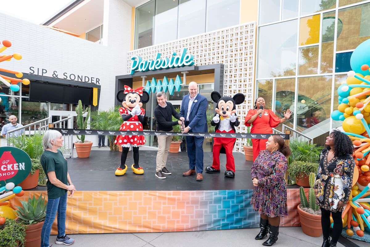 Parkside Market Celebrates Grand Opening in Disneyland